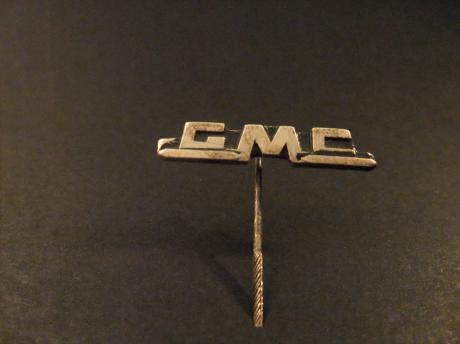 GMC (General Motors Company), auto,vrachtwagenmerk, zilverkleurig logo